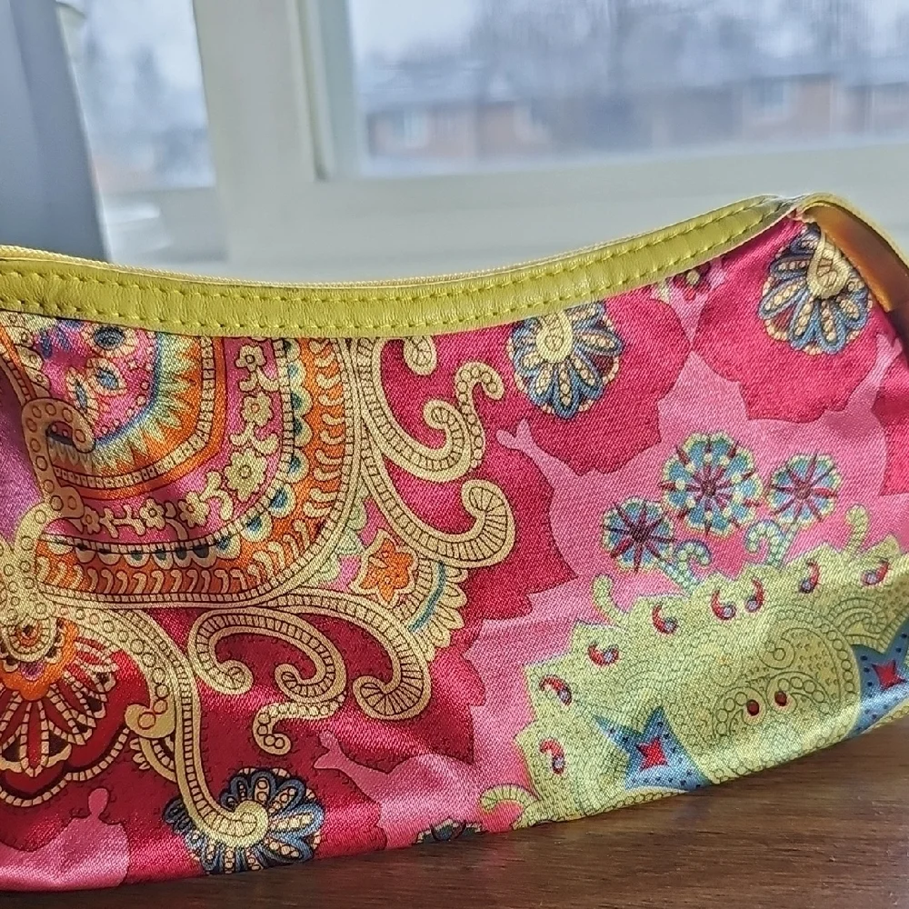 New Sisley-Paris Pink and Yellow Paisley Satin Make-up Cosmetic Bag